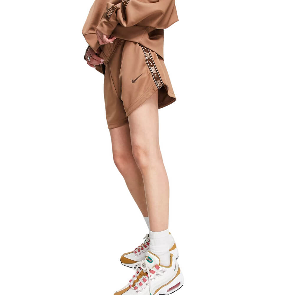 Шорты Nike Swoosh Tape, коричневый коричневые мини шорты overcome