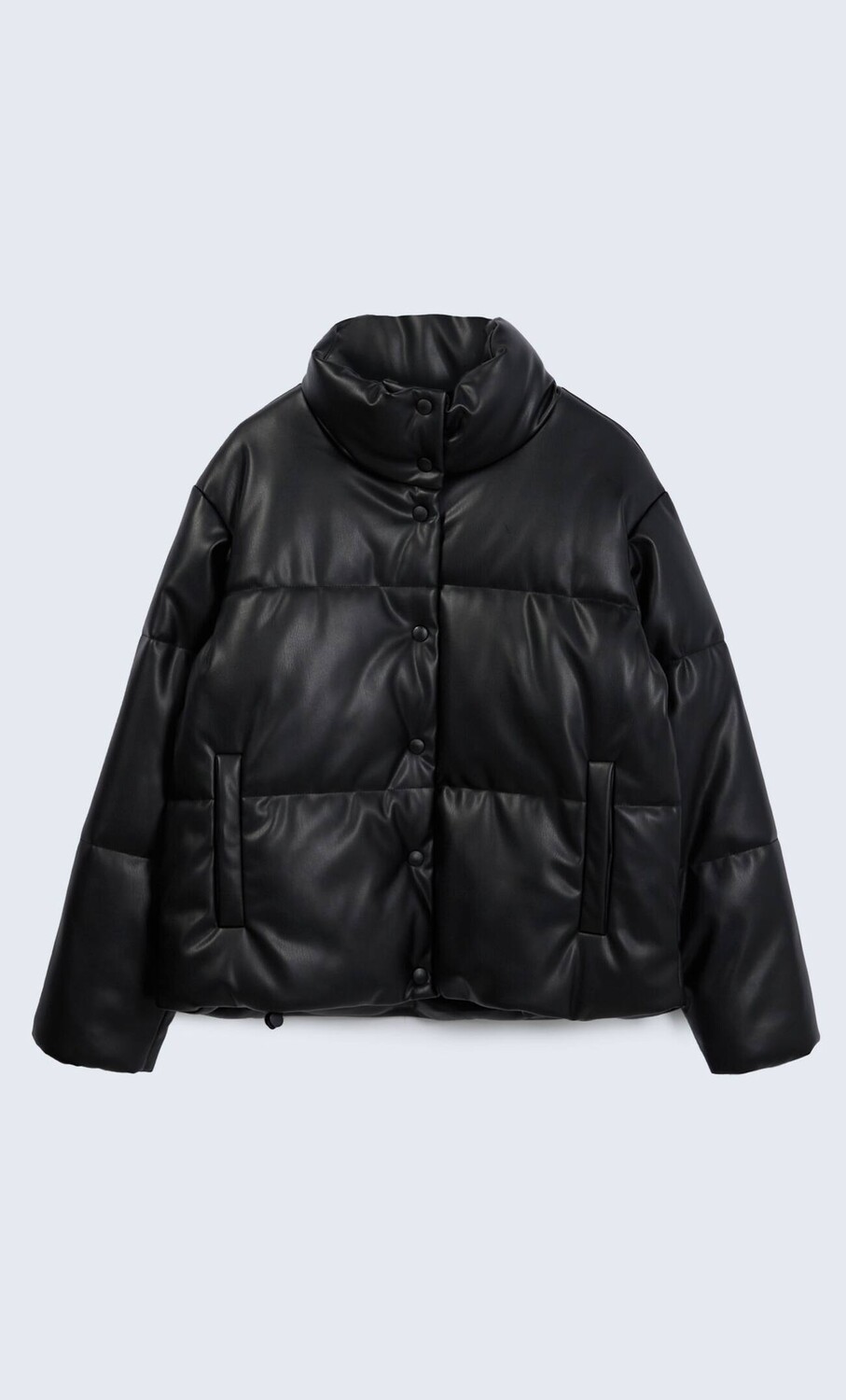 

Пуховик из искусственной кожи Stradivarius, черный