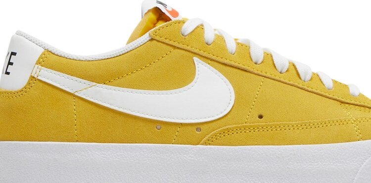 Nike blazer shop yellow sole