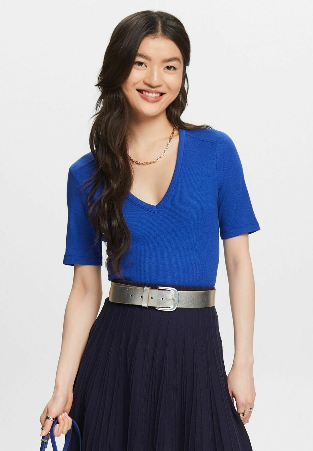 

Футболка базовая MIT V-AUSSCHNITT Esprit, цвет bright blue