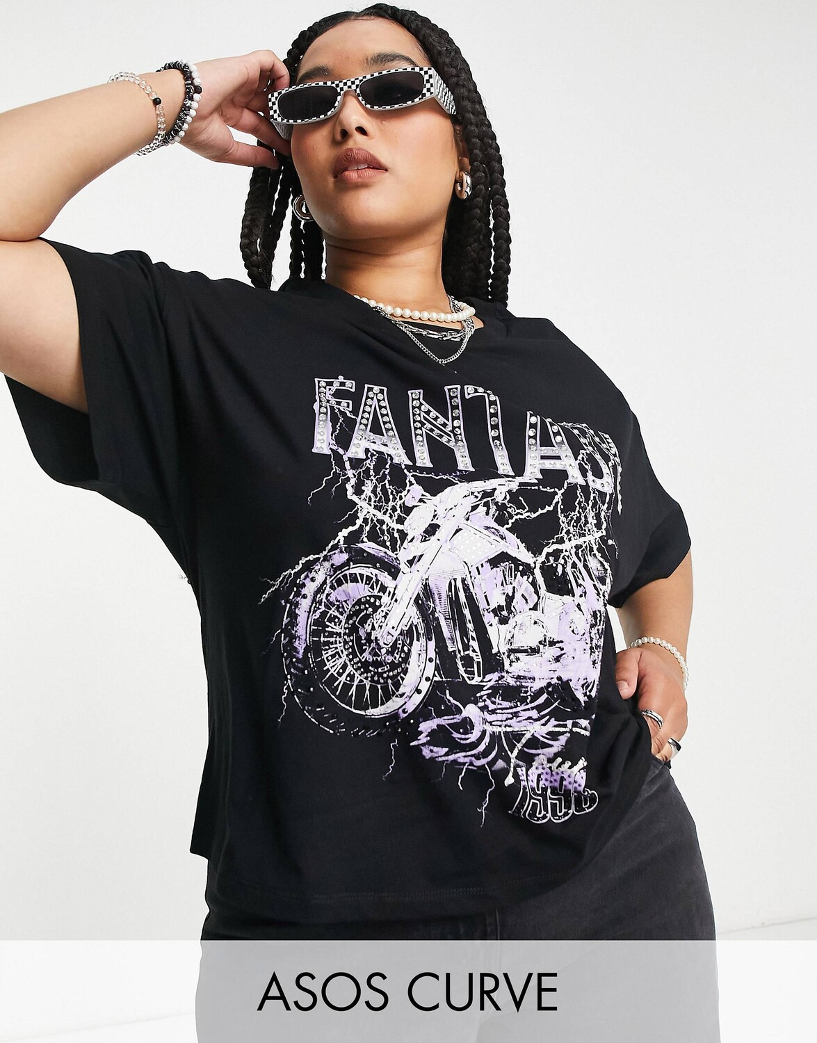 

Футболка ASOS DESIGN Curve с разрезом на спине и фантазийным принтом в исправлении