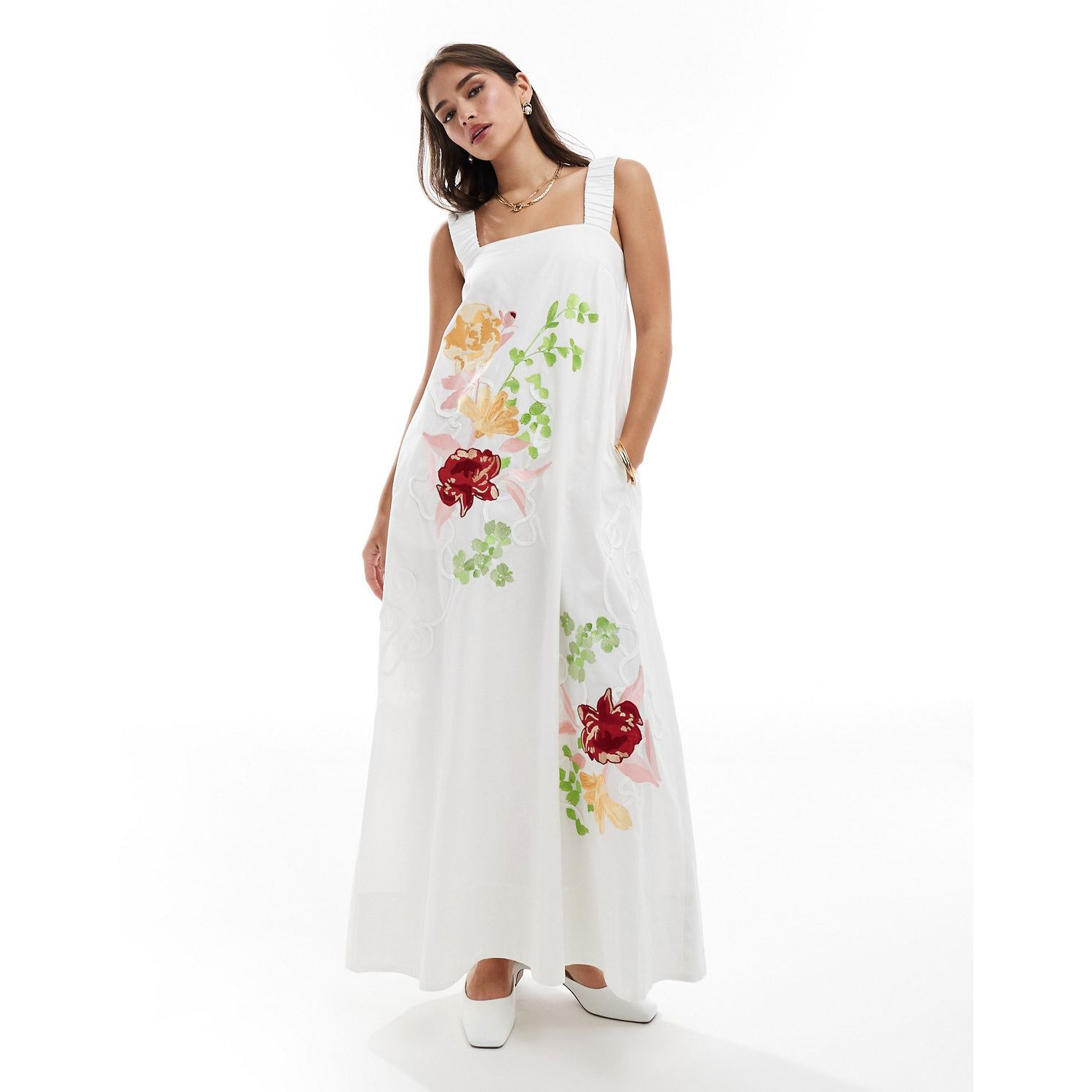цена Платье Asos Edition Embroidered Floral Square Neck Midi, белый