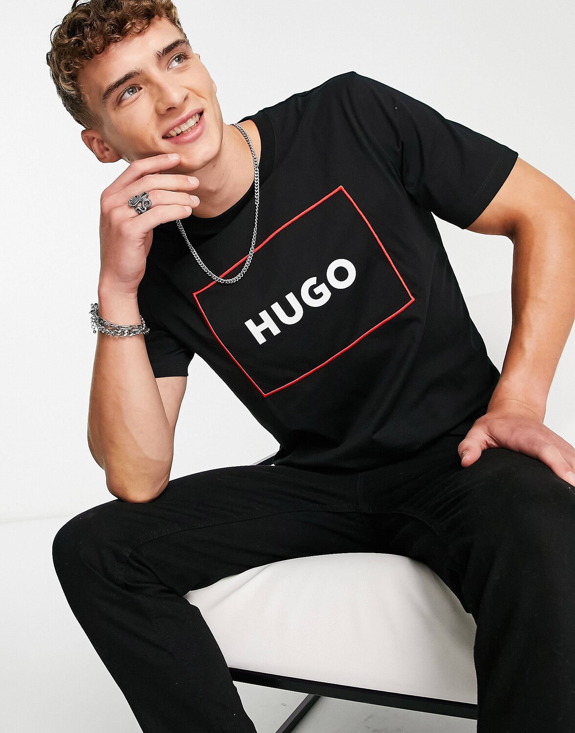 

Черная футболка с логотипом HUGO Dumex