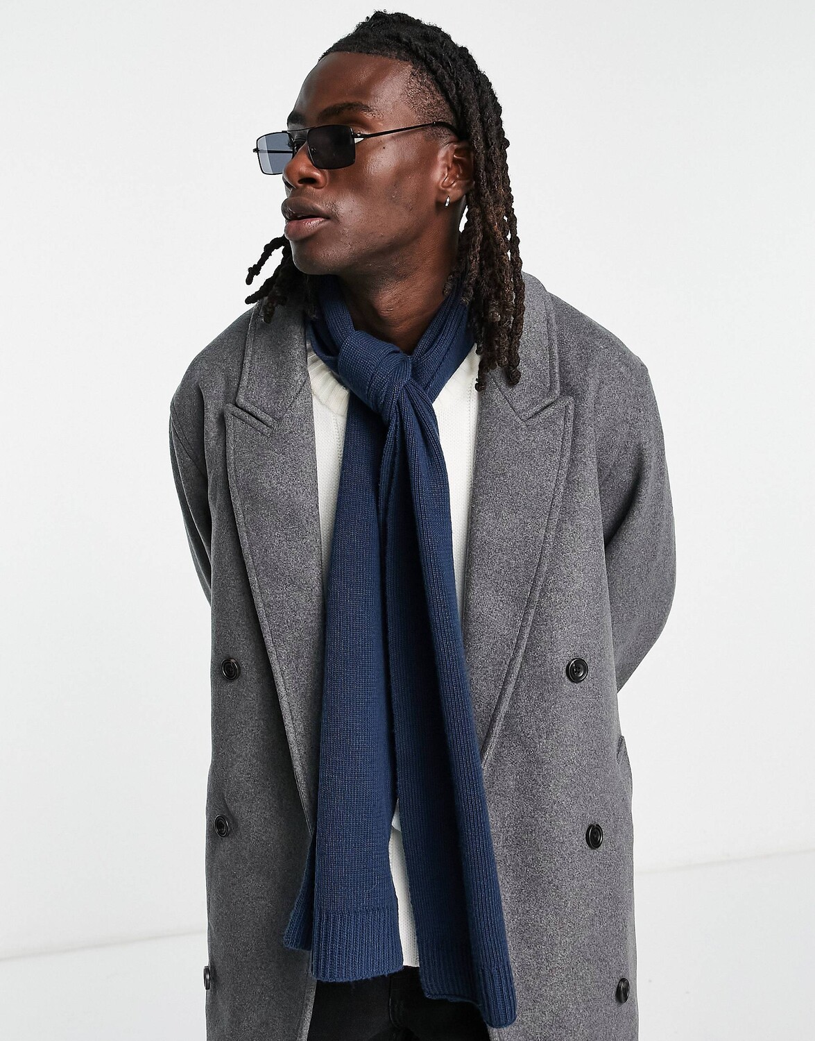 

Темно-синий шарф стандарт ASOS DESIGN