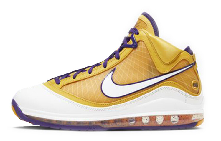 

Nike LeBron 7 Медиа-день