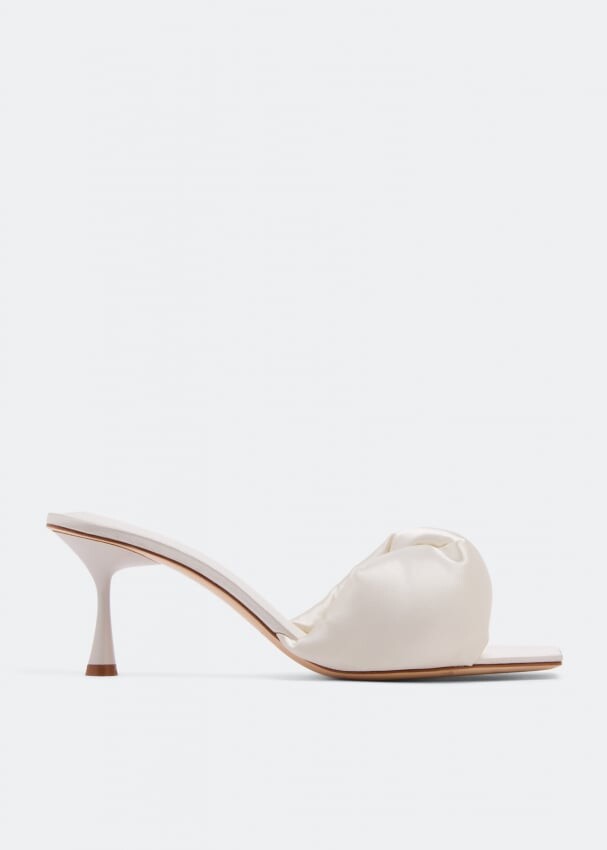 

Мюли STUDIO AMELIA Twist Front 70 heel mules, белый