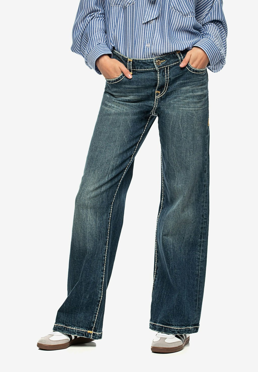 Расклешенные джинсы True Religion, синий цена и фото