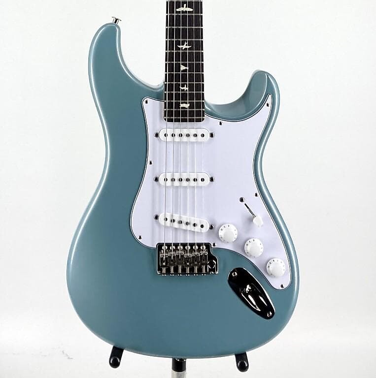 

Электрогитара Paul Reed Smith PRS Silver Sky Polar Blue Серийный номер: 0349125 Paul Reed Smith PRS Sky Electric Guitar Polar Ser#: 0349125