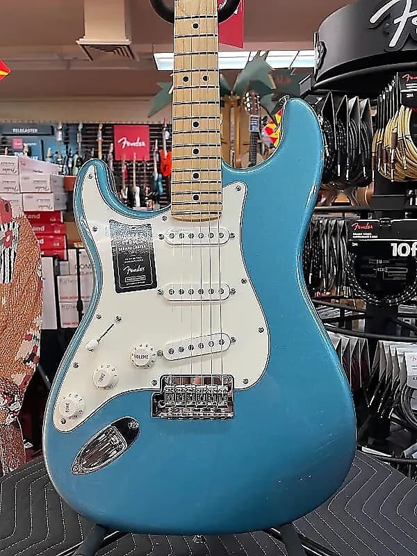 

Fender Player Stratocaster для левшей, кленовый гриф, Tidepool Player Stratocaster Left-Handed, Maple Fingerboard, Tidepool