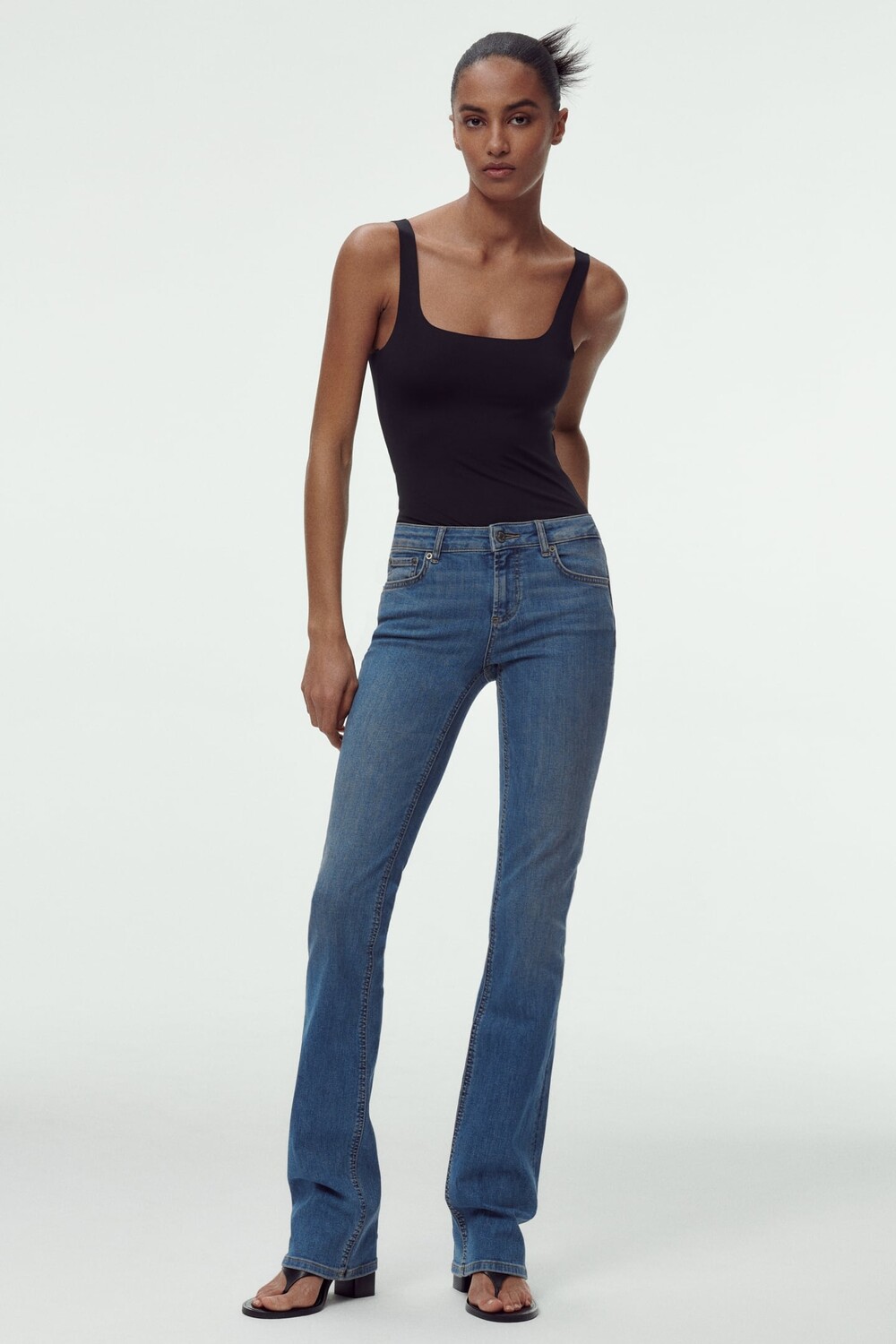 

Джинсы zw the bootcut с низкой посадкой ZARA, блеский синий