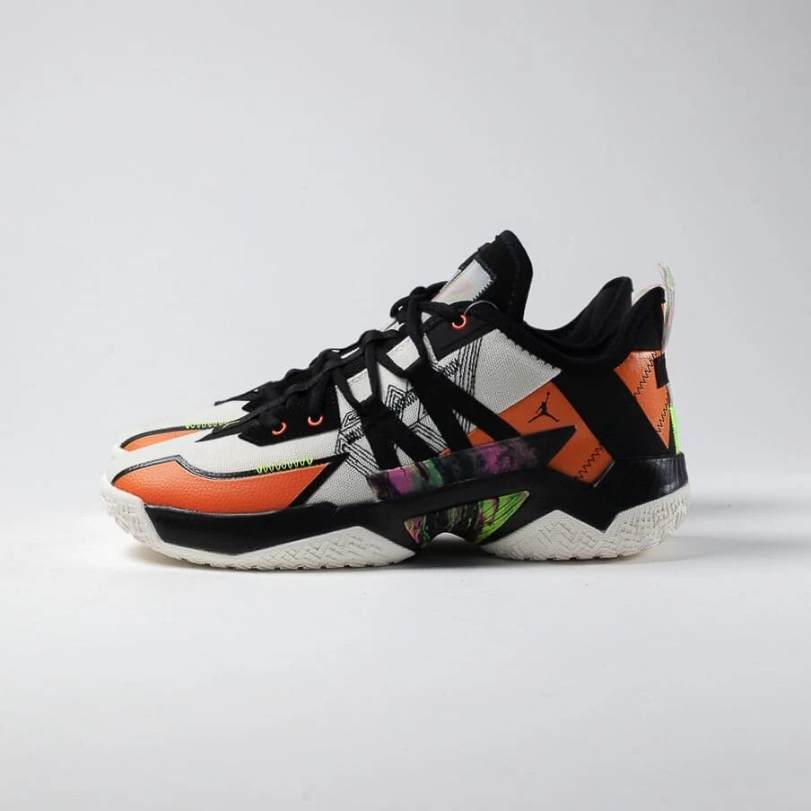 

Кроссовки Nike Air Jordan One Take 2 PF, белый/черный/оранжевый