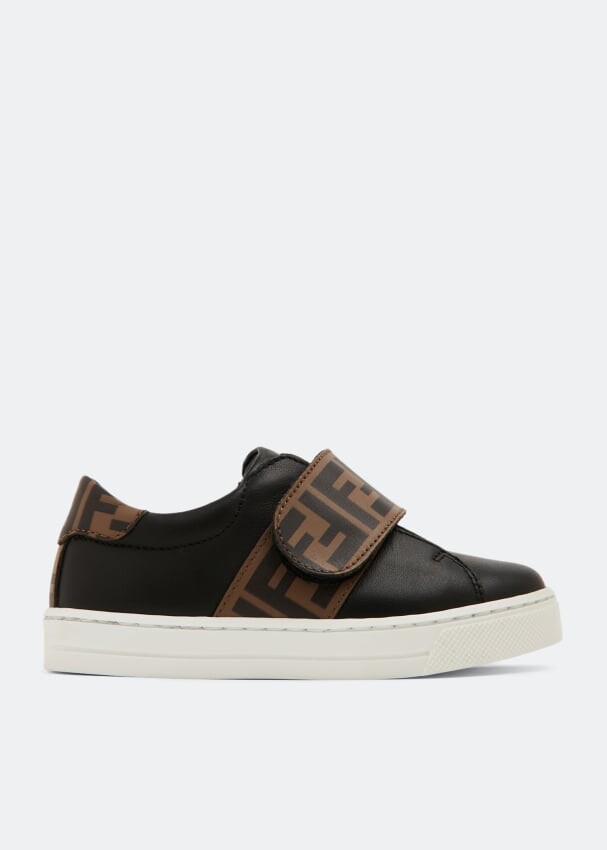 

Кроссовки FENDI Logo sneakers, черный