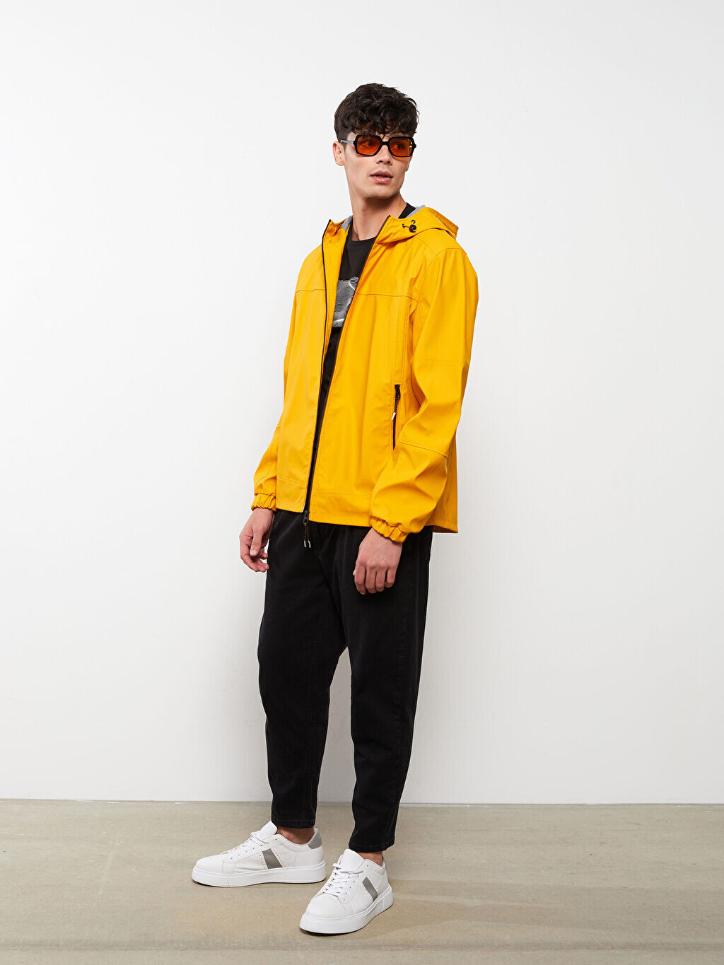 

Мужской плащ с капюшоном стандартной выкройки LCW Casual