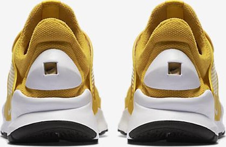 Nike 2025 gold dart