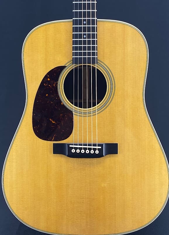 

Дредноут Martin D-28 для левшей из розового дерева Standard Series D-28 Left-Handed