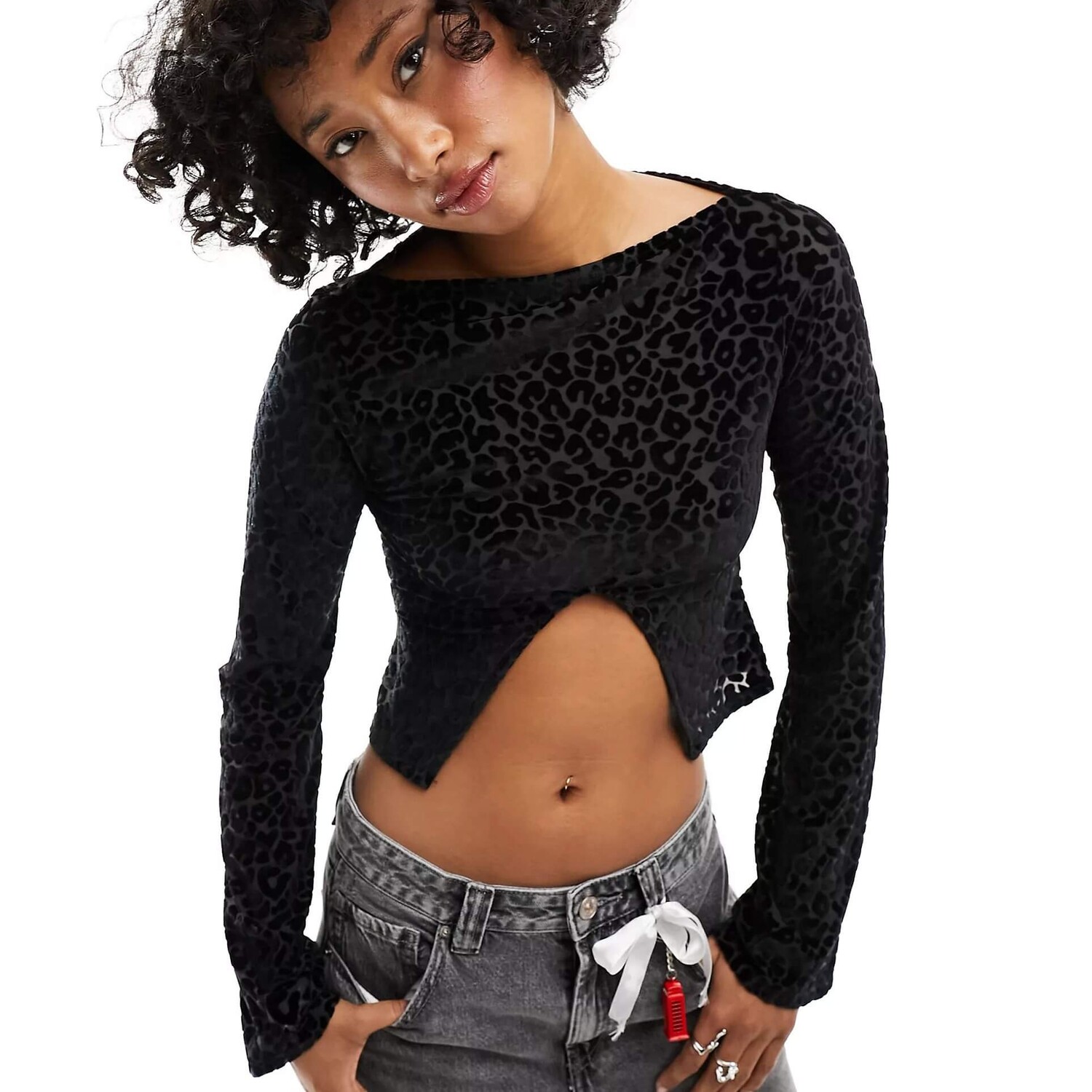 

Топ Asos Design Leopard Burnout Slash Neck, черный