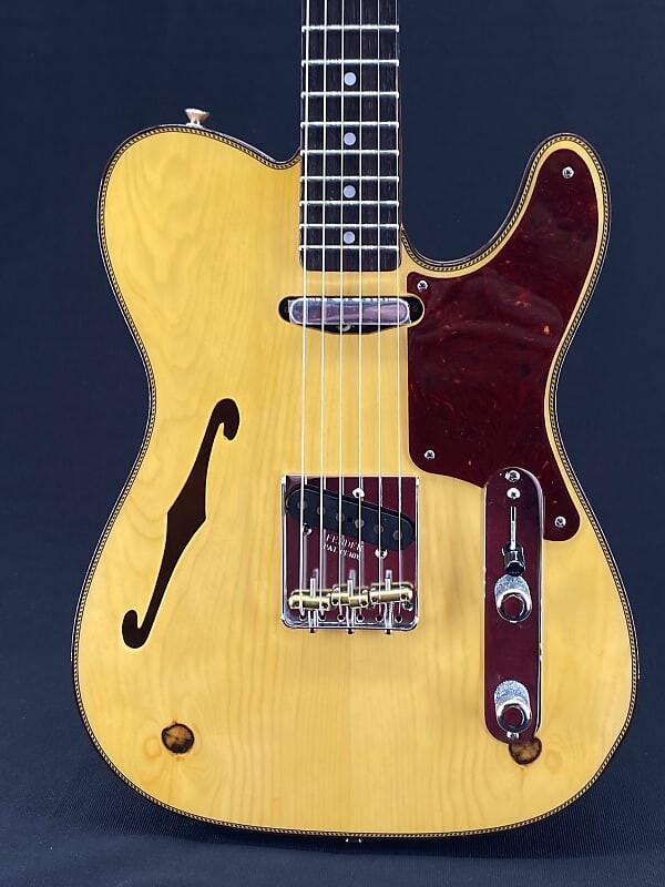 

Fender Custom Shop Artisan Knotty Pine Tele Thinline с накладкой из палисандра Custom Shop Artisan Knotty Pine Telecaster Thinline