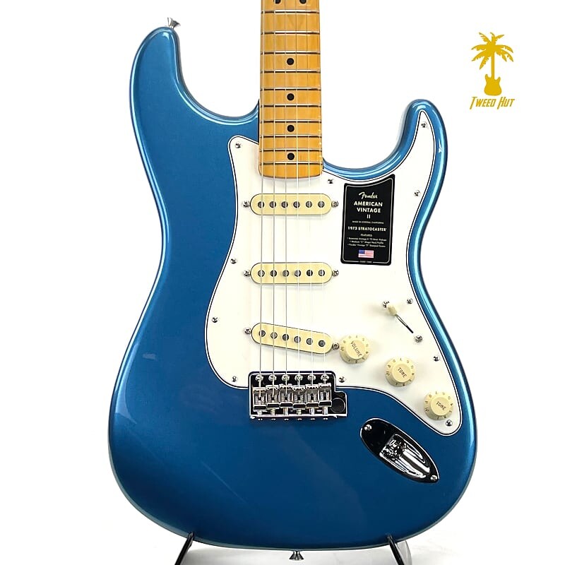 

Fender American Vintage II 73 Stratocaster — синий Лейк-Плэсид