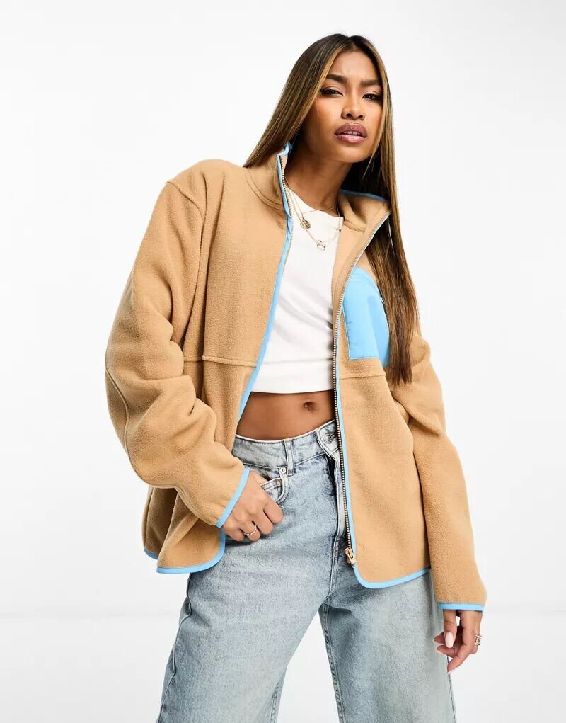 

Флисовый джемпер нейтрального цвета ASOS с яркими контрастными деталями карманов