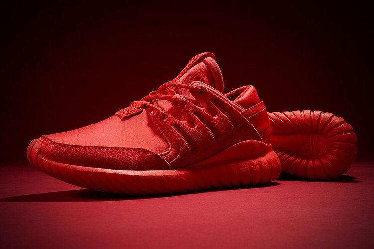 Adidas tubular sales triple red