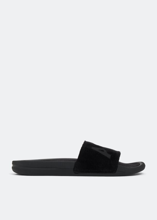 

Шлепанцы ATHLETIC PROPULSION LABS TechLoom velvet slides, черный