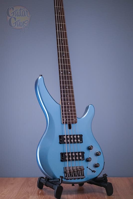 цена Yamaha TRBX305 5-струнная заводская синяя TRBX305 5-String