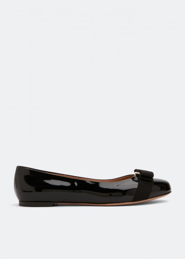 

Балетки FERRAGAMO Varina ballet flats, черный