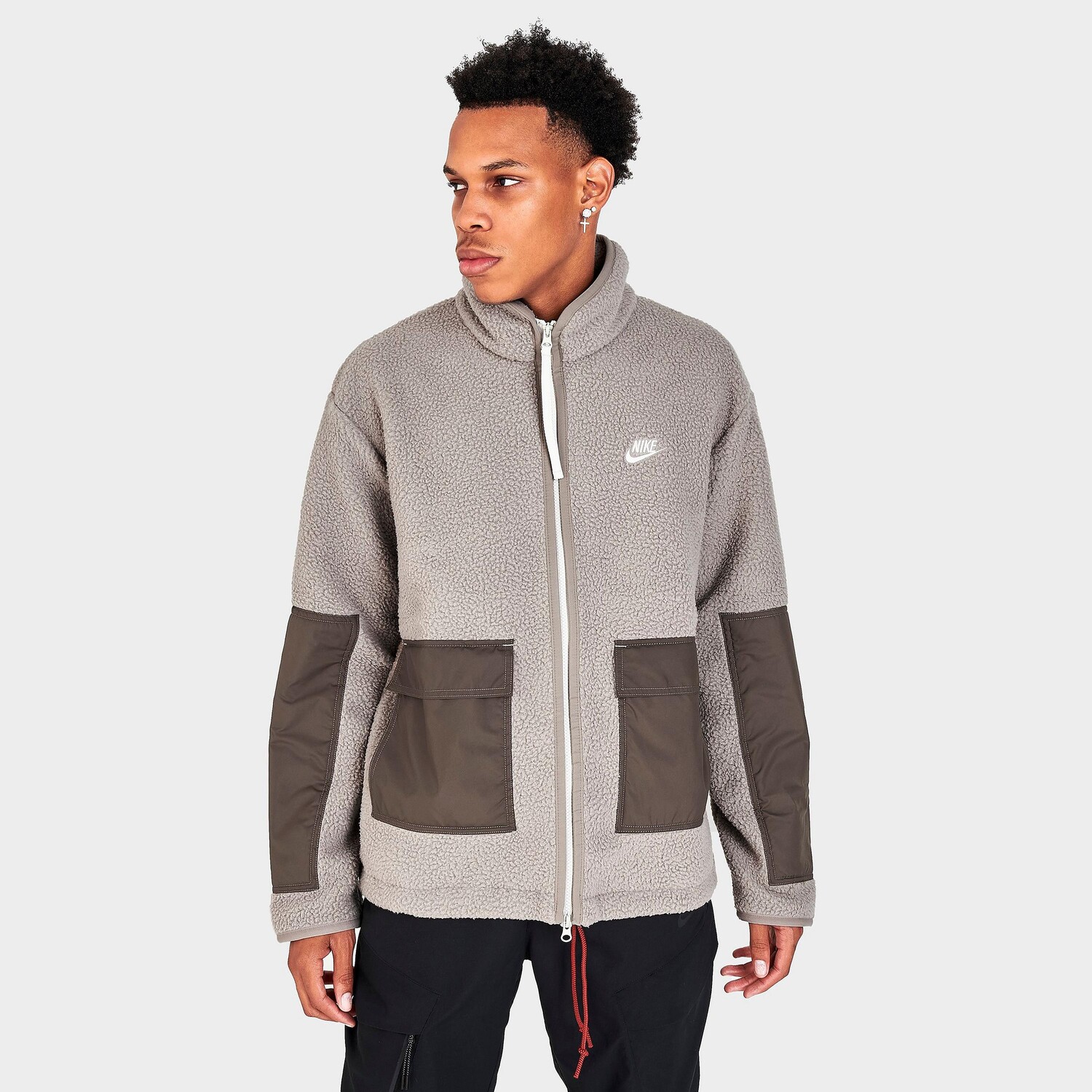 

Мужская куртка Nike Sportswear Sport Essentials+, серый