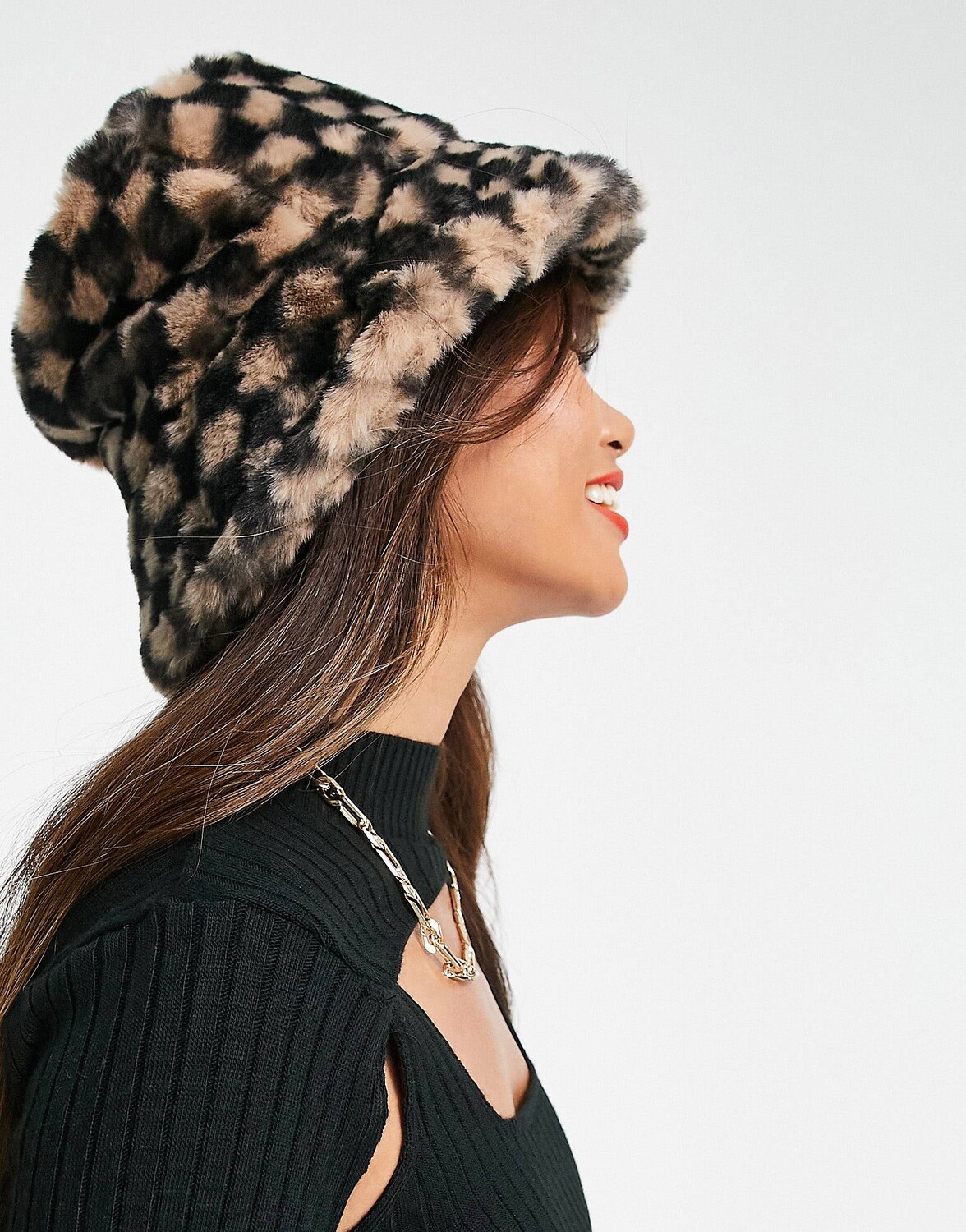 

Шляпа-ведро с отворотом в тон в шахматную клетку ASOS DESIGN