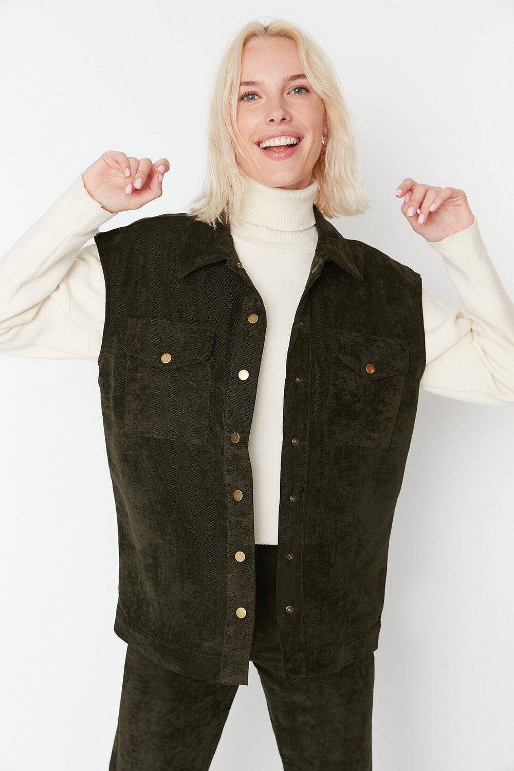 

Рубашка - Хаки - Oversize Trendyol, хаки