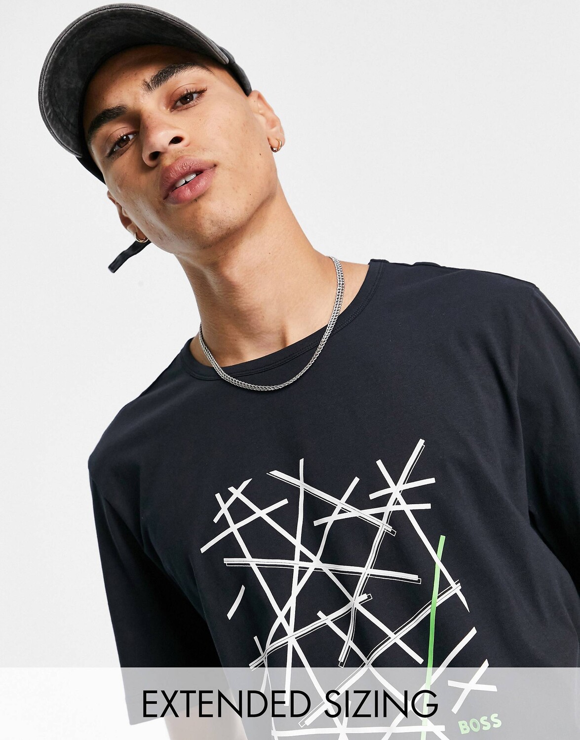 

Темно-синяя футболка BOSS Athleisure Tee 2 с графикой спереди
