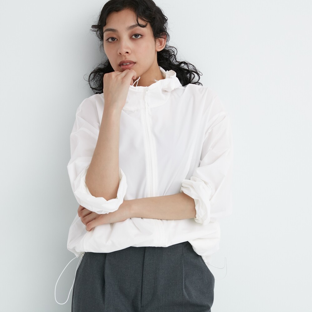

Куртка Uniqlo водонепроницаемая с защитой от ультрафиолета, белый