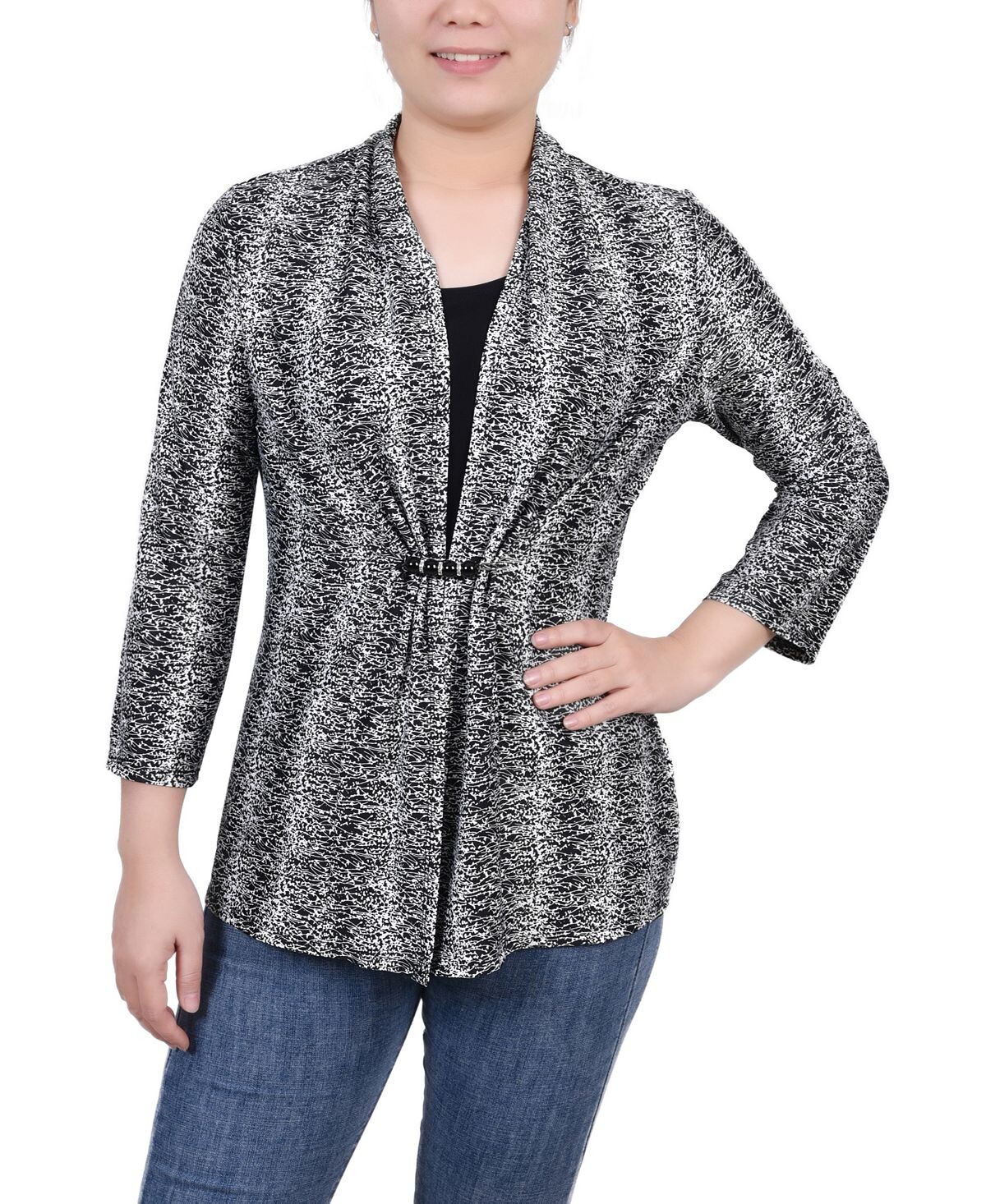 

Миниатюрный топ с рукавом 3/4 и двумя пуговицами NY Collection