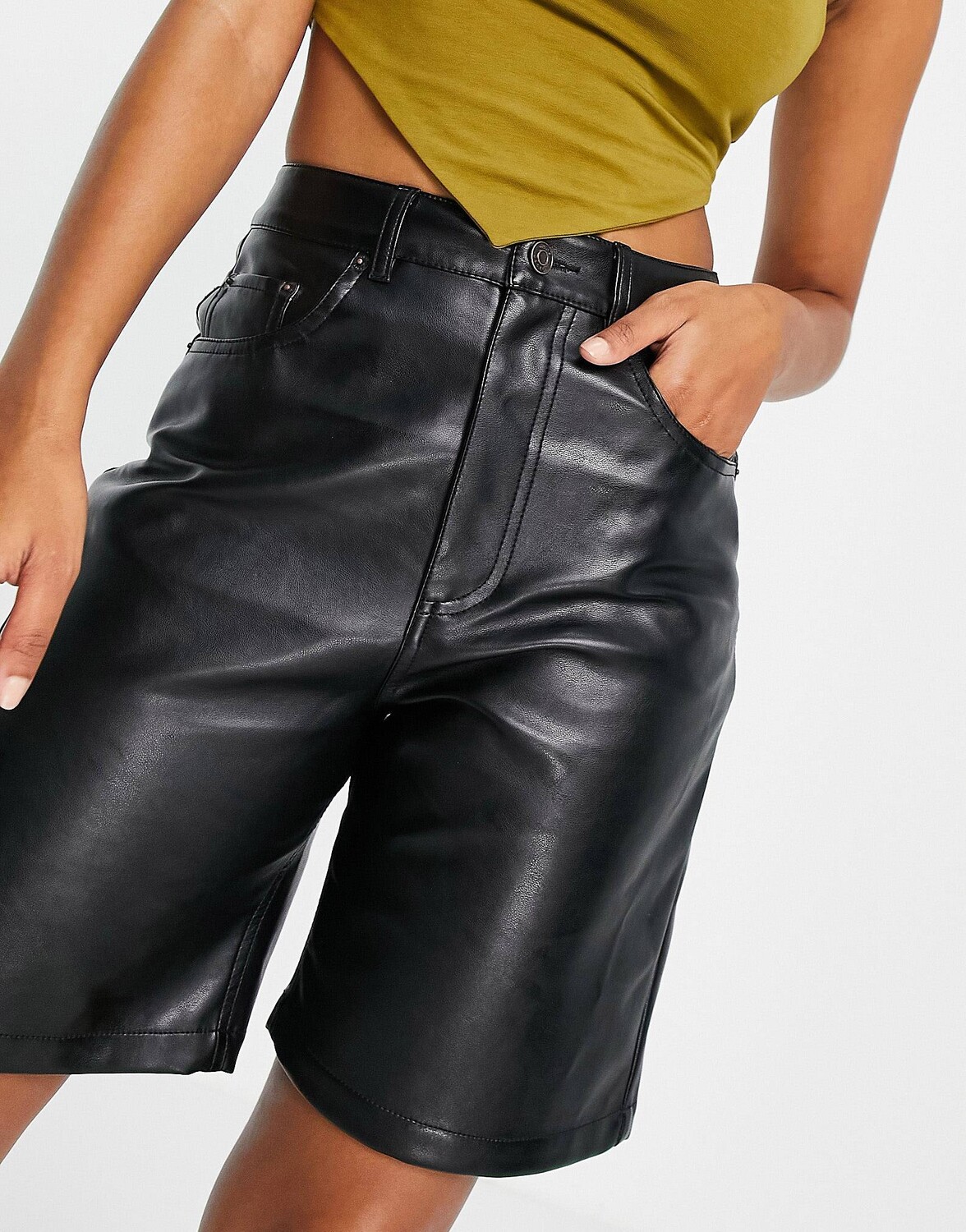 

Черные шорты для папы из искусственной кожи ASOS DESIGN