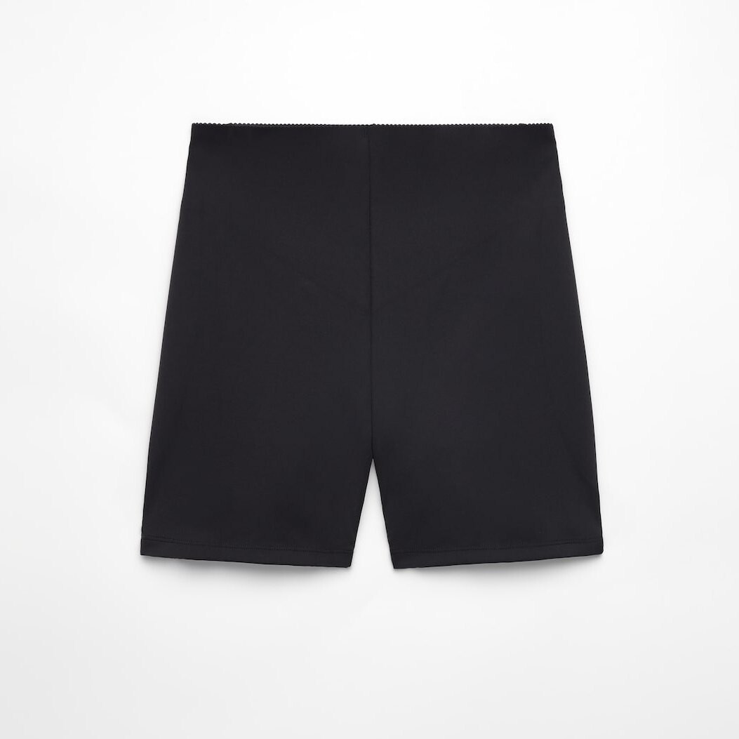 

Шорты Oysho Compressive Raise Up 10 cm, черный