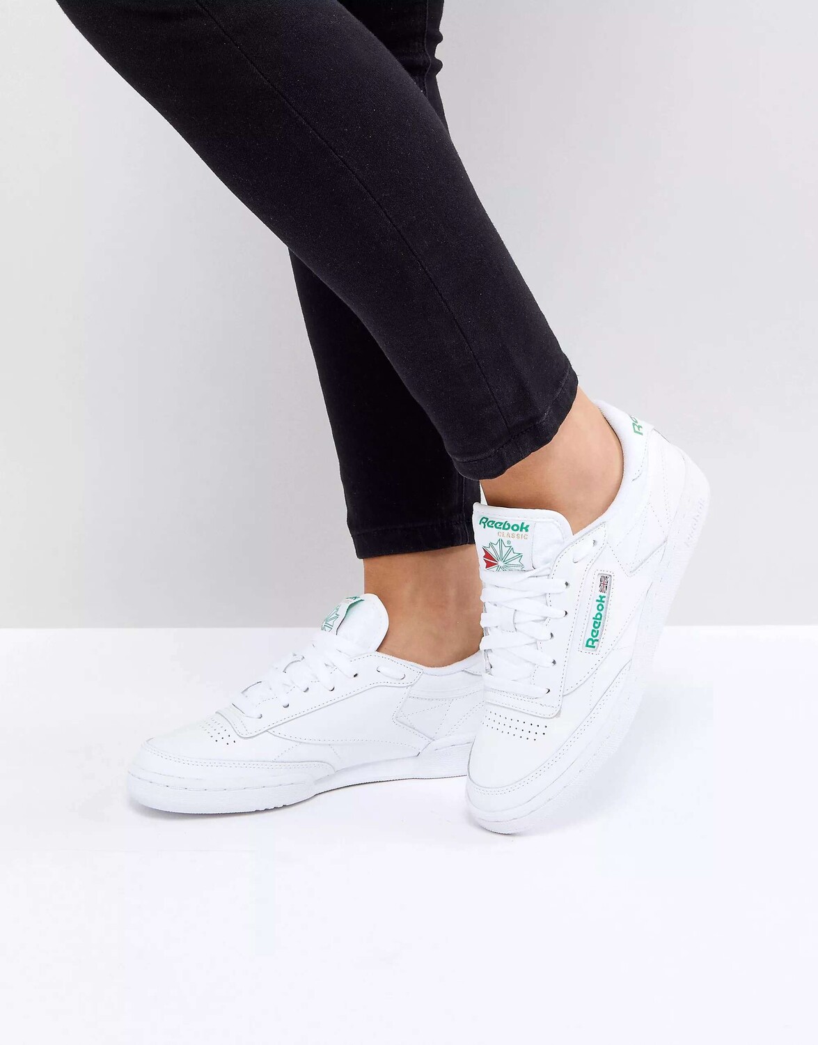 

Белые кроссовки Reebok Club C 85, Белый