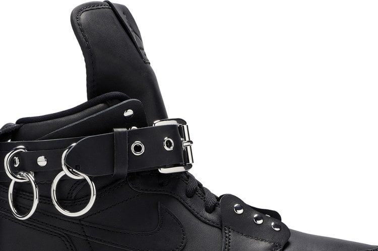 Comme des garcons store jordan 1 release date