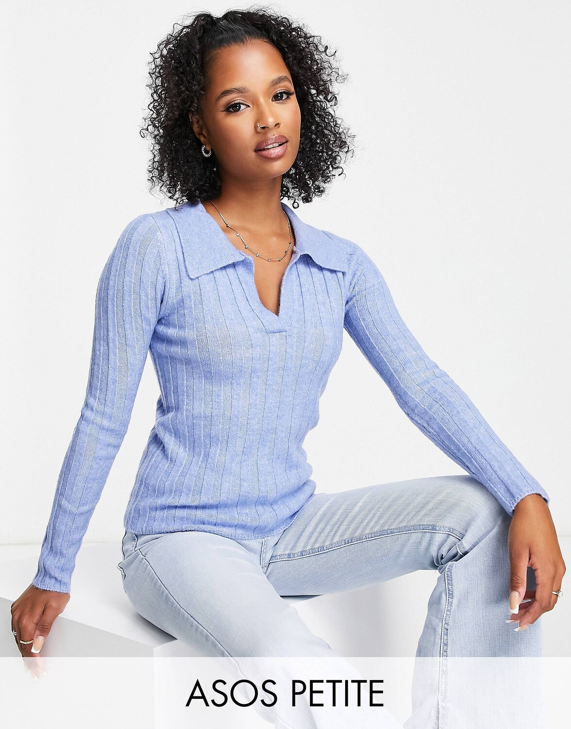 

Синий джемпер в рубчик с открытым воротником ASOS DESIGN Petite