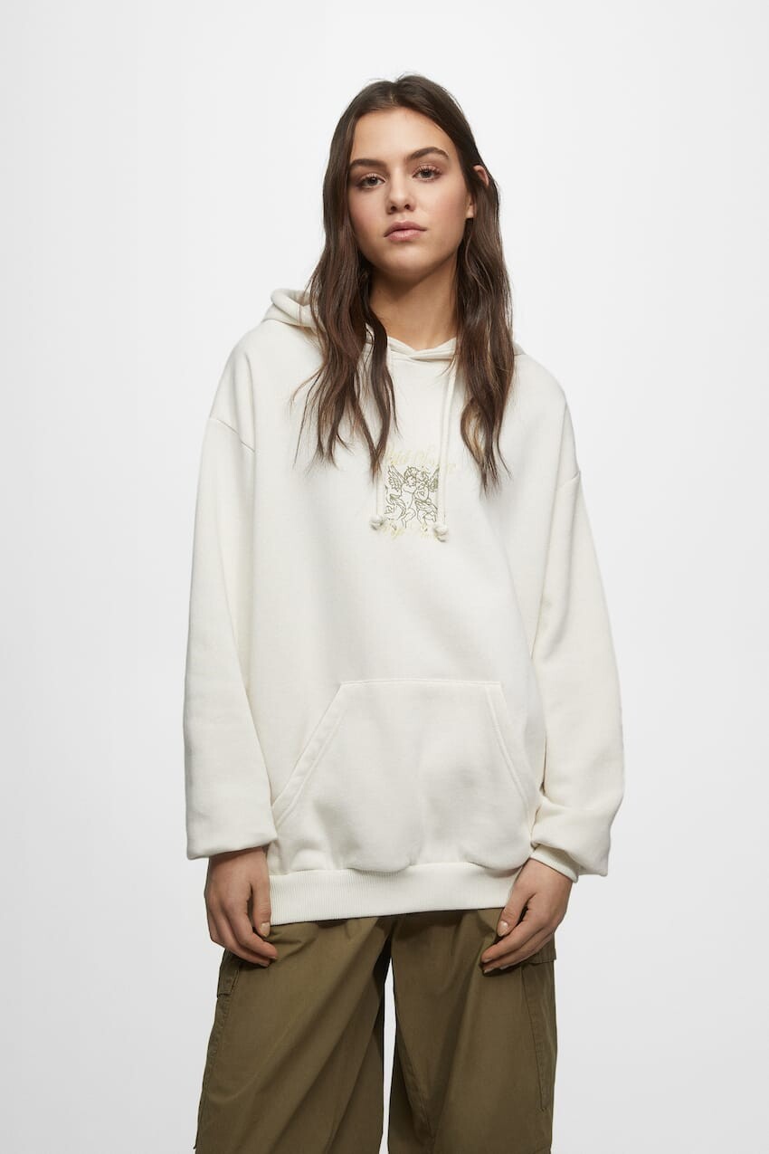 

Толстовка оверсайз Pull&Bear, кремовый