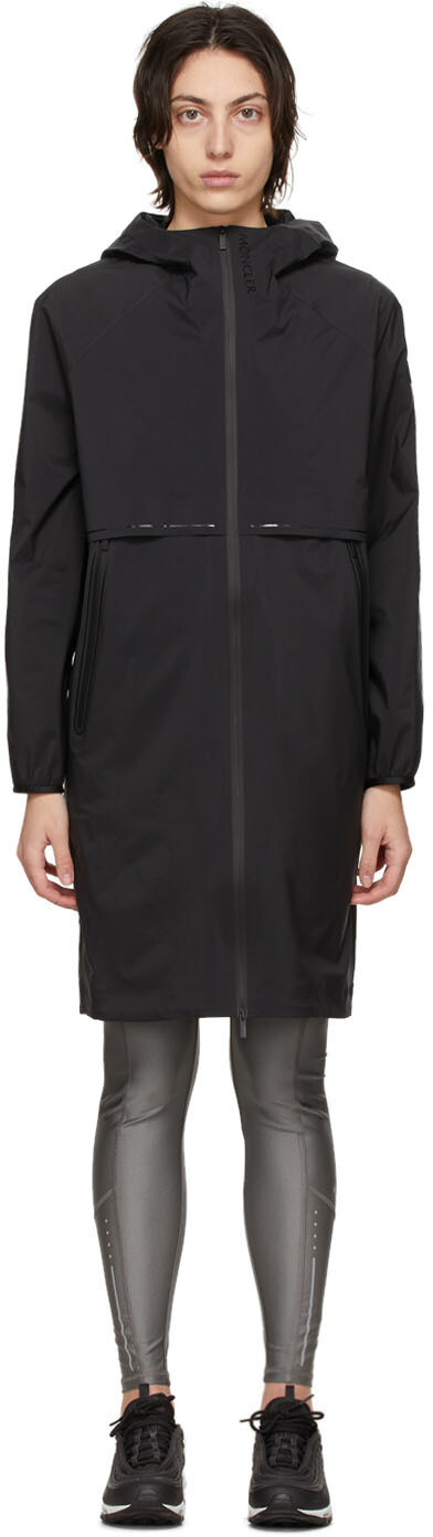 

Черное шамалийское пальто Moncler