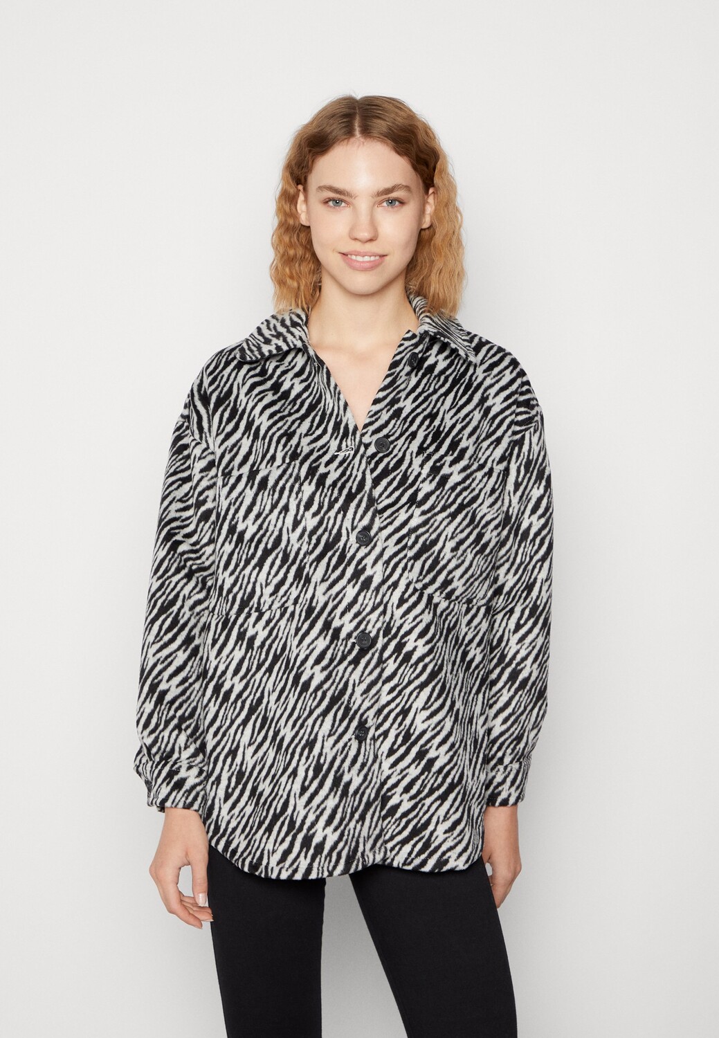 

Пальто короткое Cotton On, серый