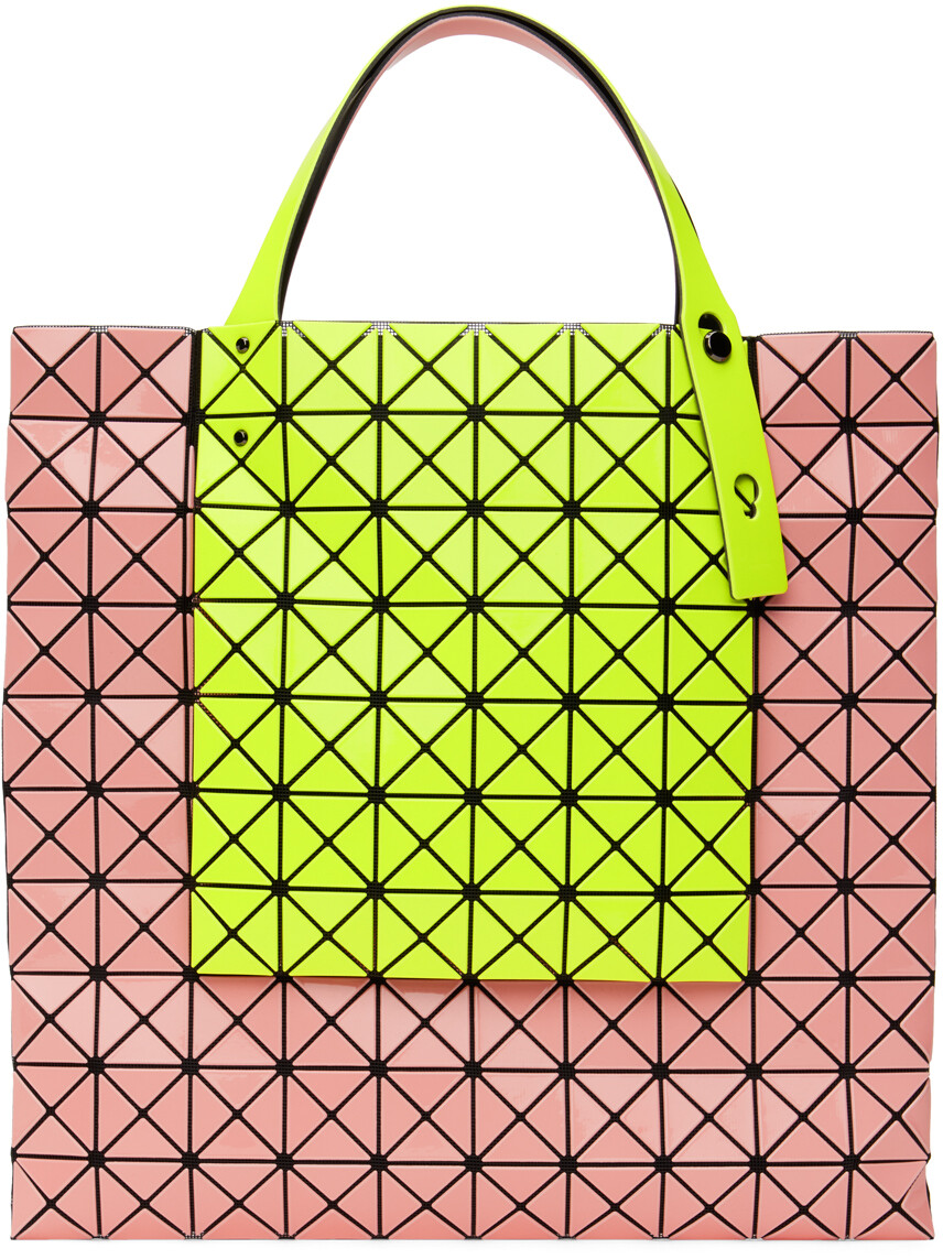 

Зеленая и розовая объемная сумка-тоут Prism Kangaroo Bao Bao Issey Miyake