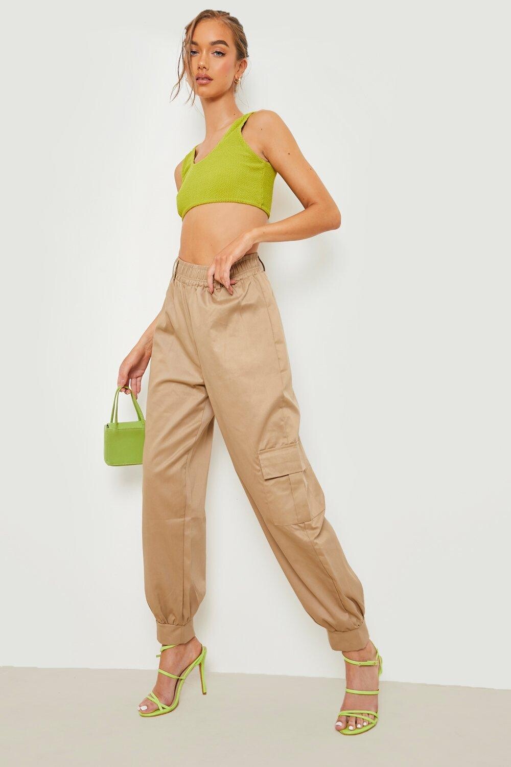 

Брюки карго с карманами Boohoo, серый