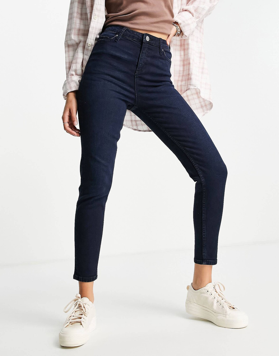 

Сине-черные джинсы скинни с завышенной талией до щиколотки Miss Selfridge Emily