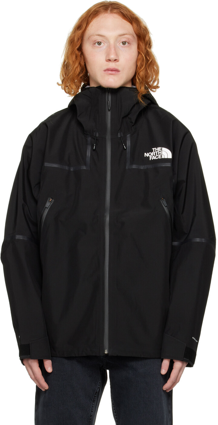 

Черная обновленная куртка The North Face