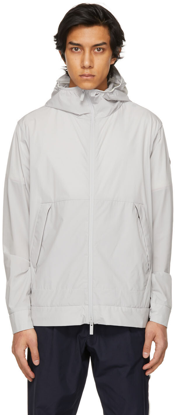

Серая куртка Givray Moncler