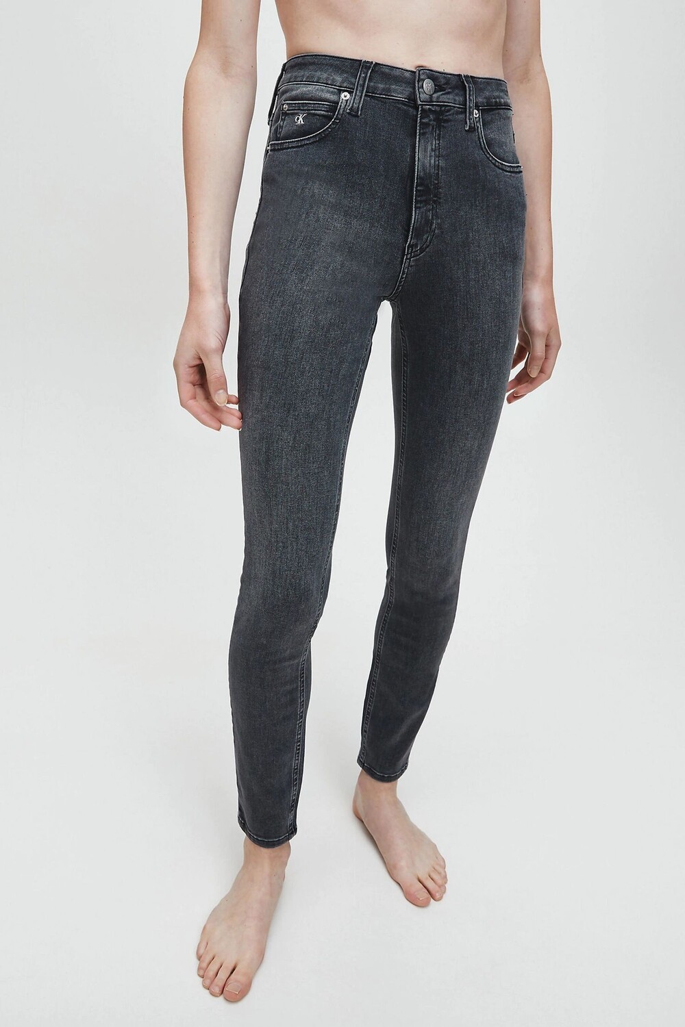 

Серые джинсы скинни с завышенной талией Calvin Klein Jeans, серый