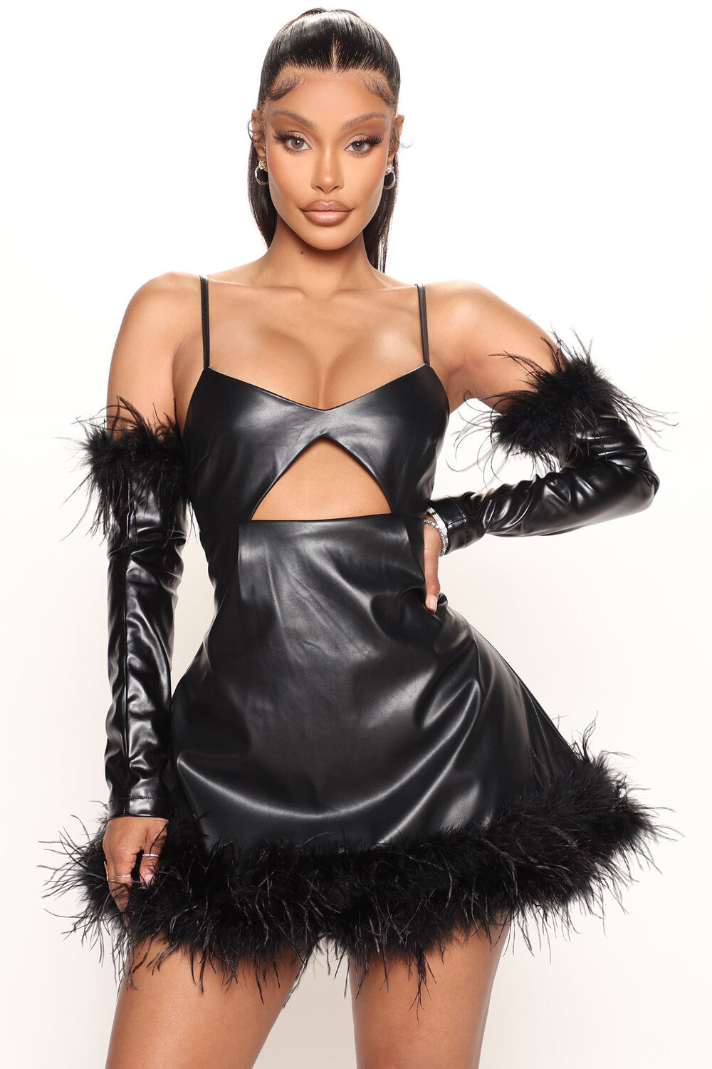 

Платье Fashion Nova GW22X2133, черный