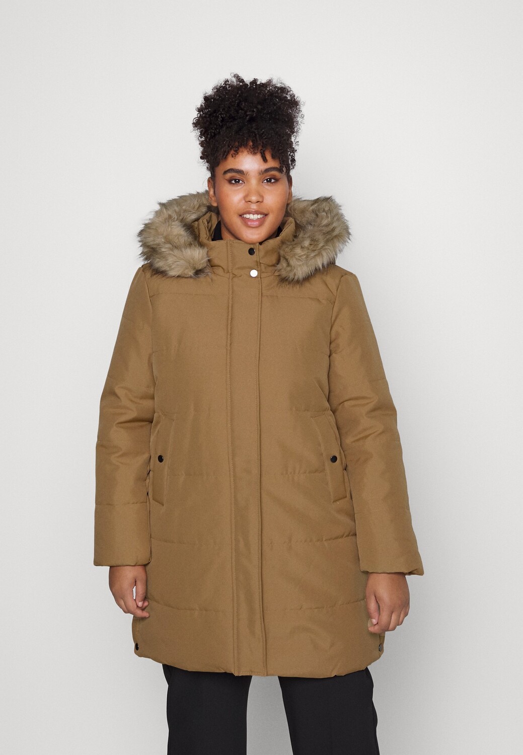 

Пальто Vero Moda Curve, светло-коричневый