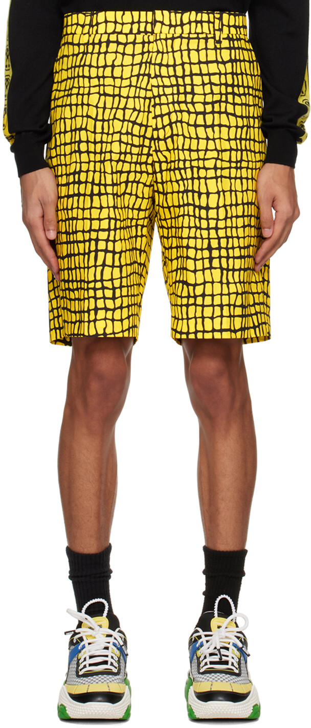 

Желтые деформированные шорты Moschino